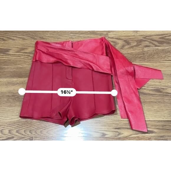 VALENTINO Garavani Red Bow-Detailed Leather Shorts size EU 38 - Picture 5 of 12